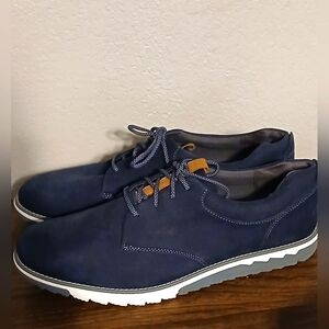 Brand New Hush Puppies Suede Biotrax Size 14